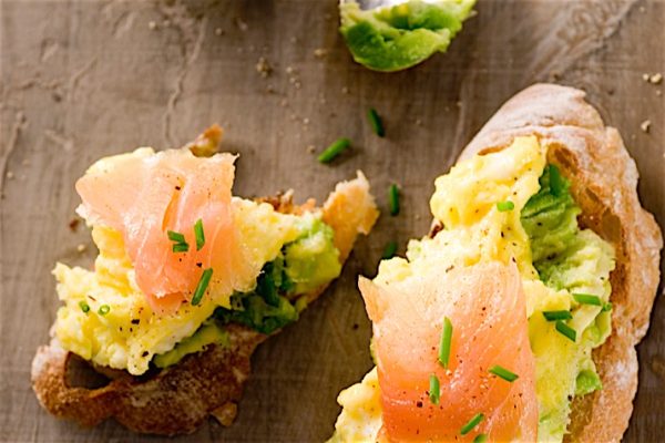 Avocado_and_Scrambled_Egg_Toasts_with_Lox_0