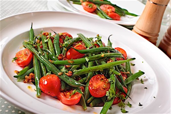 Balsamic_Vinaigrette_and_Zingy_Green_Bean_Tomato_Saute_0