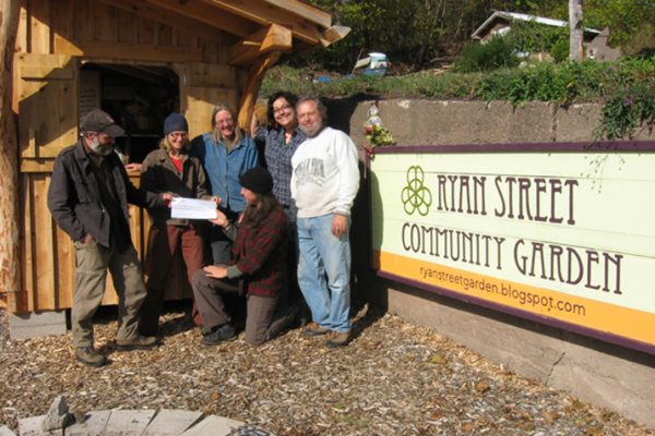 Bring_a_Bag_Gives_Back_to_the_Community_Keweenaw_0