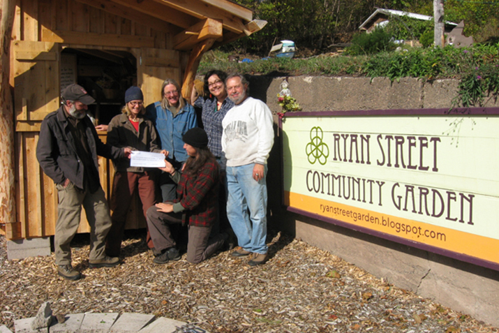 Bring_a_Bag_Gives_Back_to_the_Community_Keweenaw_0