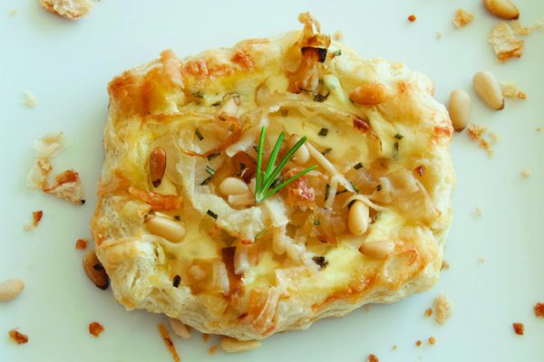 Caramelized_Onion_and_Fennel_Tarts_0
