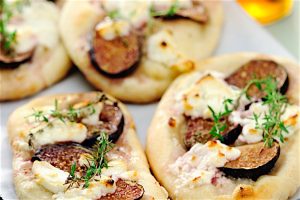 Chevre_Fig_and_Honey_Pizzas_0