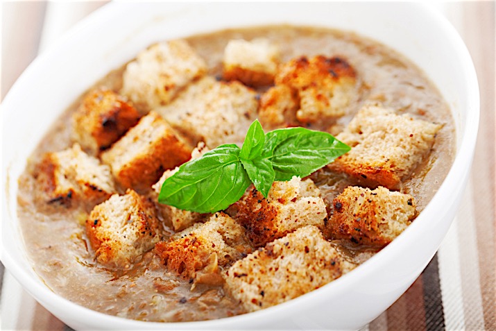 Creamy_Lentil_Soup_with_Wheaty_Croutons_0