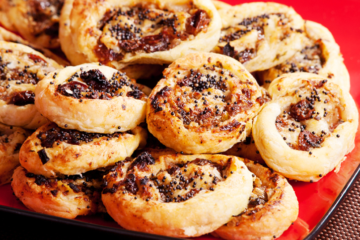 Dried_Fruit_and_Poppyseed_Rugelach_Spirals_0