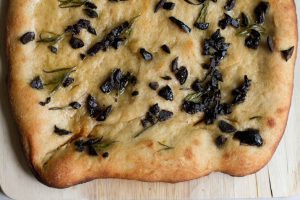 Focaccia-with-Olives-and-Rosemary_0