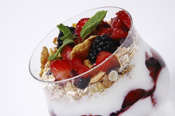 Fresh_Berry_Parfait_with_Muesli_Honey_Bars_0