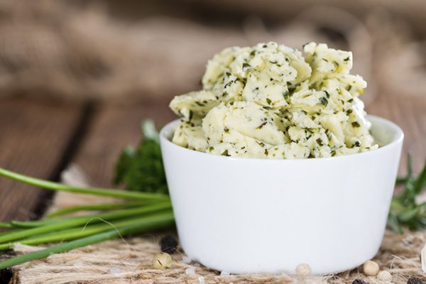 Making_your_Own_Herb_Butters_and_Spreads_0