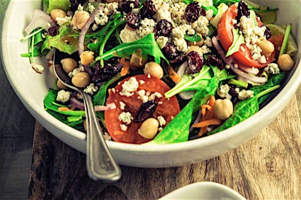 Mediterranean_Salad_with_Blue_Cheese_0