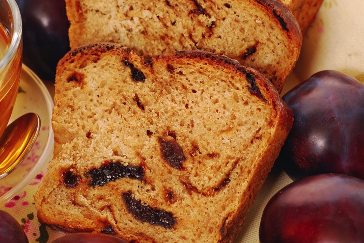 Pecan Streusel Plum Bread