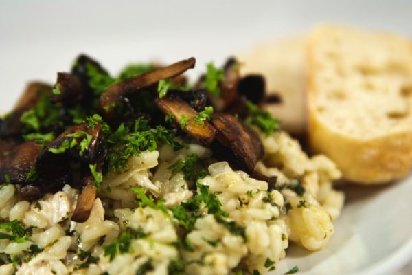 Smoked_Gouda_Risotto_with_Kale_and_Mushrooms_0