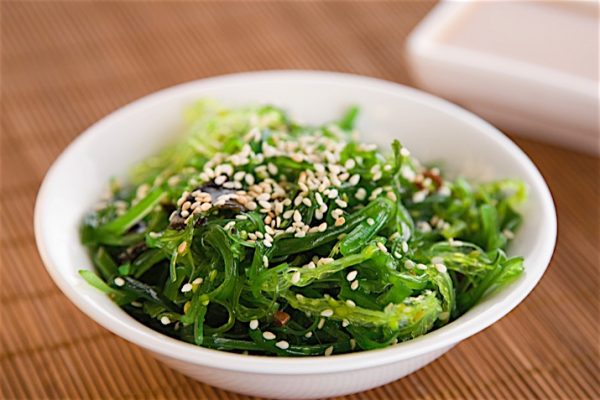 Wakame_Sesame_Salad_with_Pickled_Onion_Garnish_0