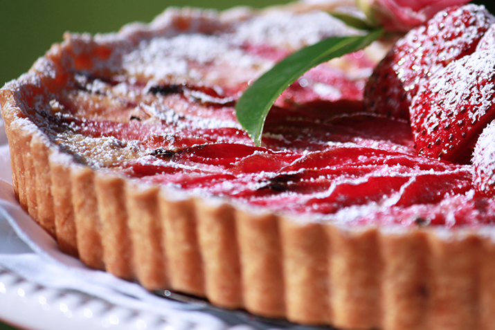 Rhubarb-Tart-Parisienne-with-Honeyed-Strawberries
