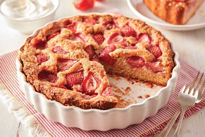 Fresh Strawberry Cake