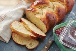 NCG_Dennis_Becker_Challah_715x477