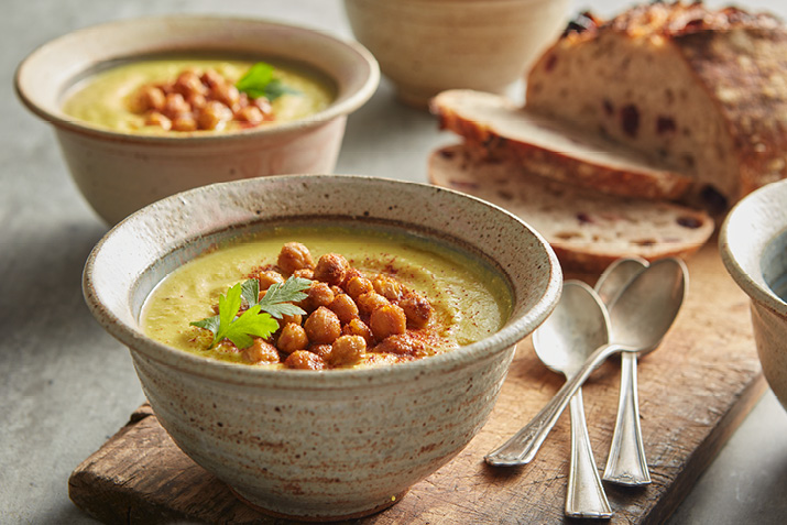 Cauliflower Soup with Crispy Chickpeas